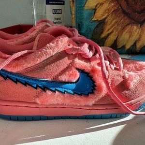 Grateful Dead x Nike SB Dunk Low Pro QS Pink Bear size 7.5